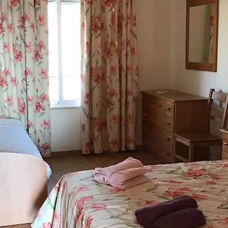 Edifiçio Amparo Apartamento *